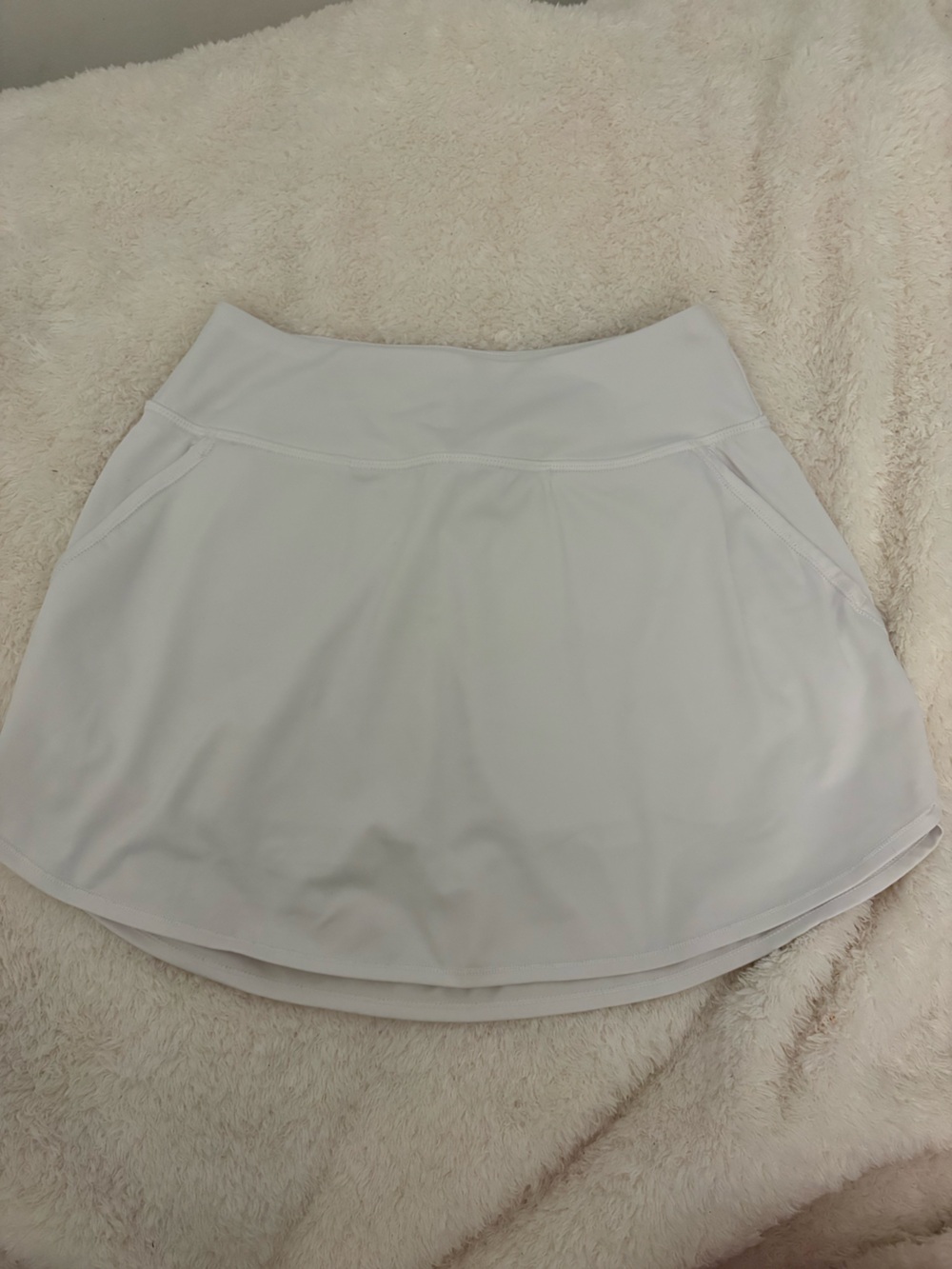 Tek Gear white athletic skirt Size Small